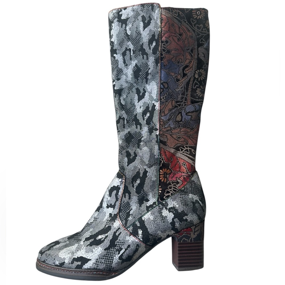 Spring Step L'Artiste Geourqes Snakeskin Camo Velvet Tapestry Boots Size 40 US 9